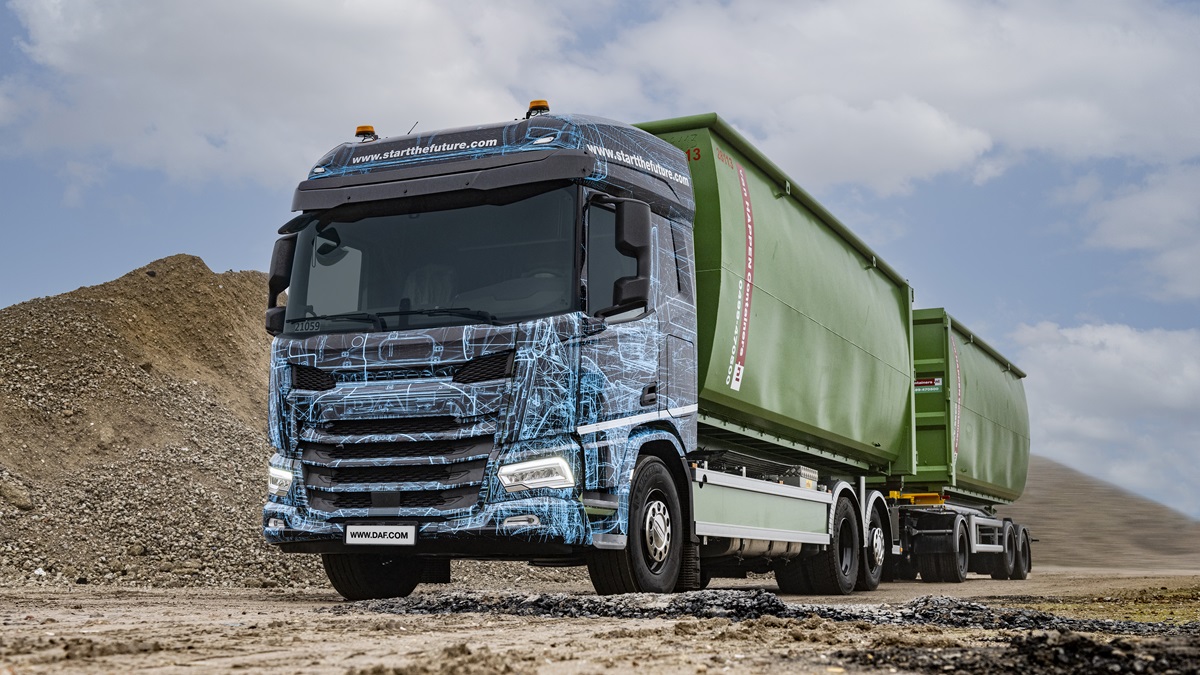 DAF Starts Field Test New Generation Distribution Trucks 01